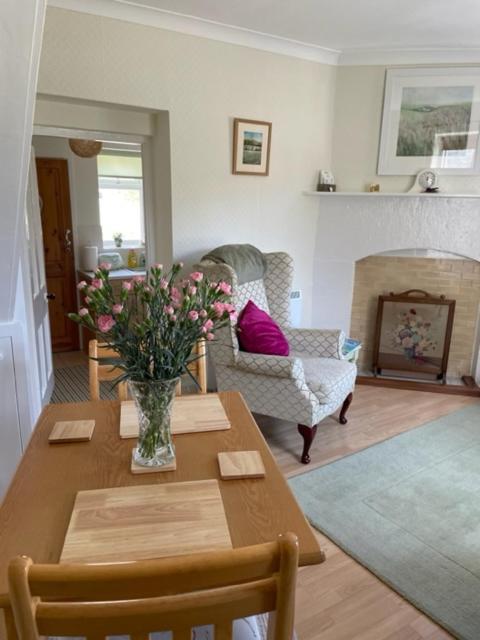 No 96 Chapel Lane - Self Contained Cottage In The Heart Of Butleigh Exteriör bild